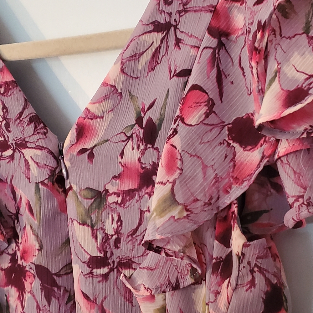 Express Floral Ruffled Dress - Picture 9 of 9
